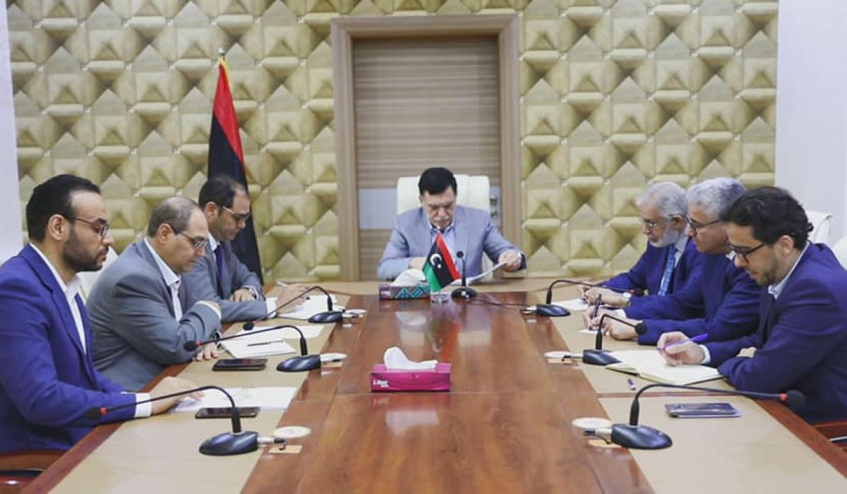 لجنة الطوارئ تؤكد استمرار توفير السلع الغدائية والدوائية والوقود للمواطنين