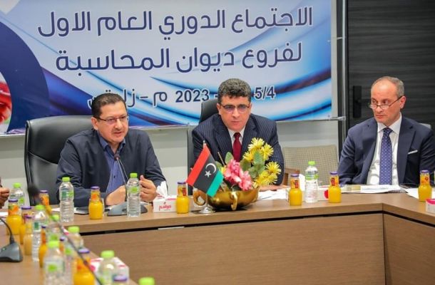"الزني" يجتمع مع مصرف الادخار للتأكيد على جاهزية فروعه للبدء في تنفيذ مبادرة الإسكان الشبابي