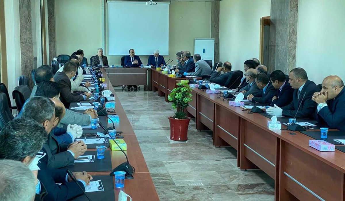 مدراء فروع مصرف الجمهورية بطرابلس يبحثون عن آلية لتقديم المرتبات للمواطنين