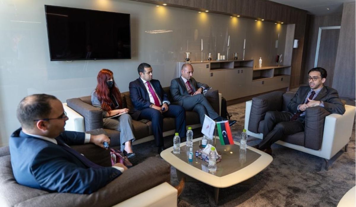 فيصل قرقاب يبحث مع الوفد المالطي التعاون في قطاع الاتصالات بين البلدين
