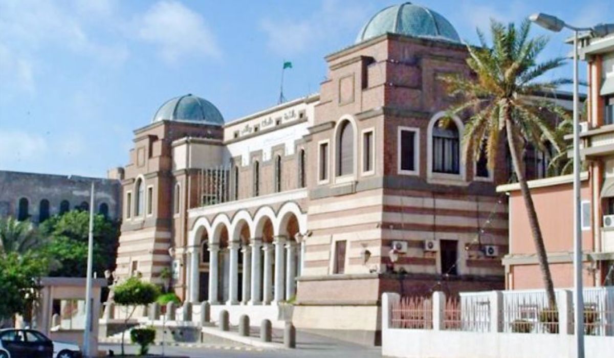 تعرف على إجمالي السيولة التي تم إرسالها جواً من المركزي طرابلس إلى المصارف بالمنطقة الشرقية حتى اليوم