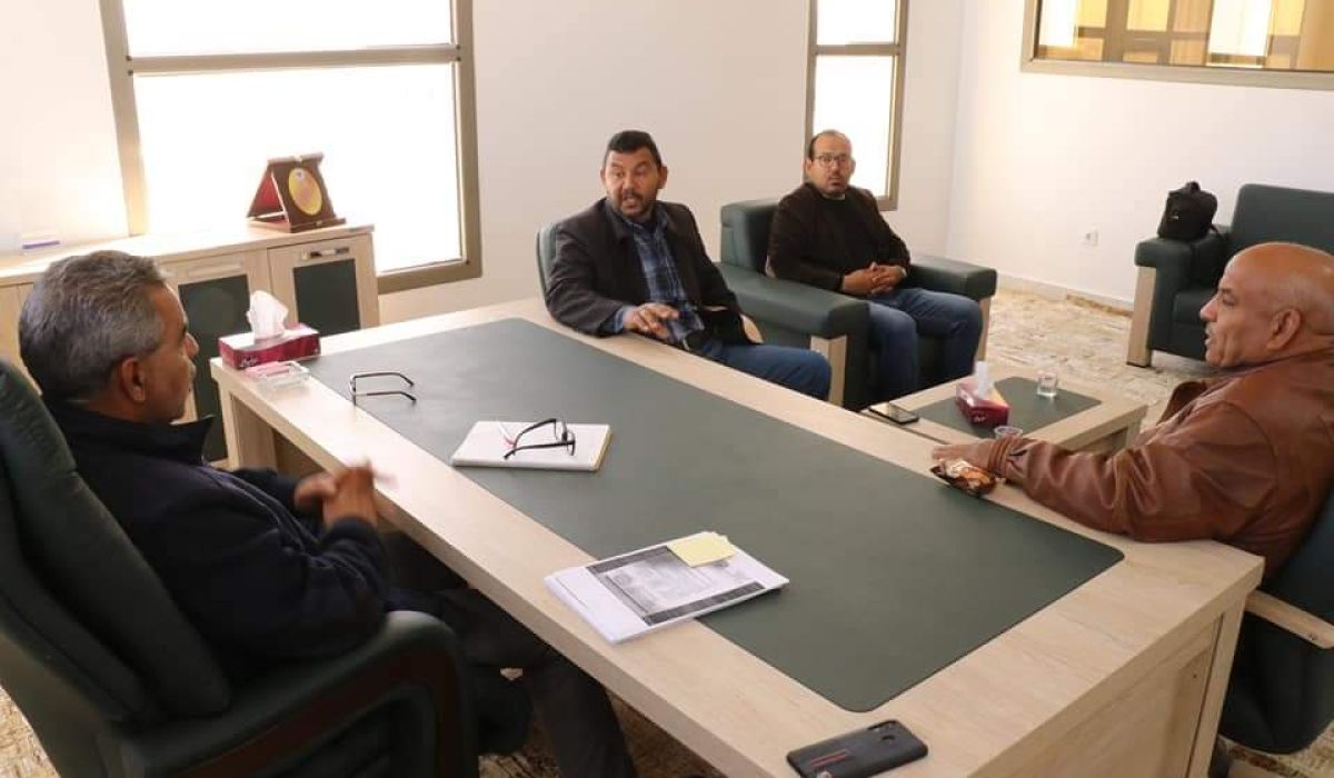 بلدي أوجلة يجتمع لحلحلة أزمة نقص غاز الطهي والدقيق بالمدينة