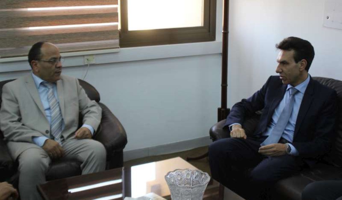 السفير الإيطالي يناقش مع رئيس شركة الخليج العربي المشاريع المشتركة مع شركة باريزا أنبرو الإيطالية