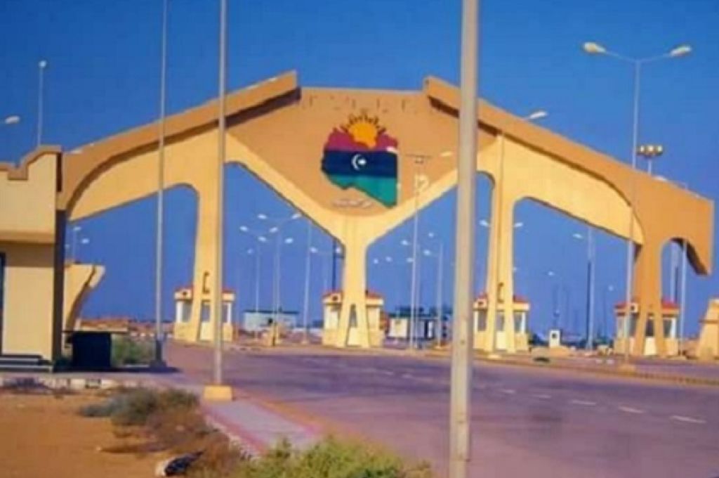"العيساوي" يبحث مع السفير الإيطالي أوجه التعاون الاقتصادي والتجاري والصناعي