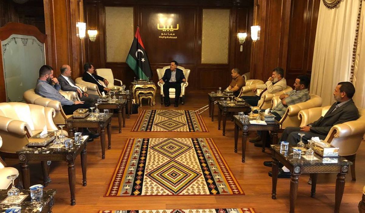 السراج يوجه الصحة بتجهيز المستشفى القروي وصيانة طريق البرنوص بجنزور