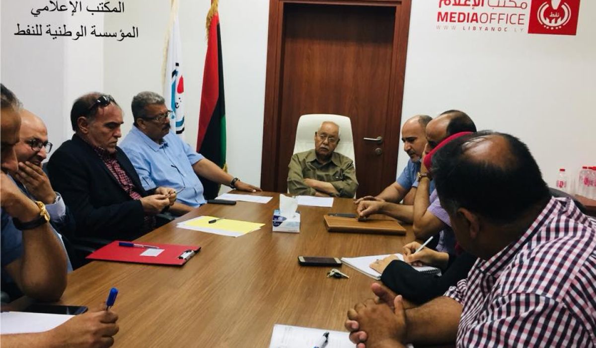 أول اجتماع للمؤسسة الوطنية للنفط ببنغازي بعد قرار تسلمها الموانئ والحقول النفطية