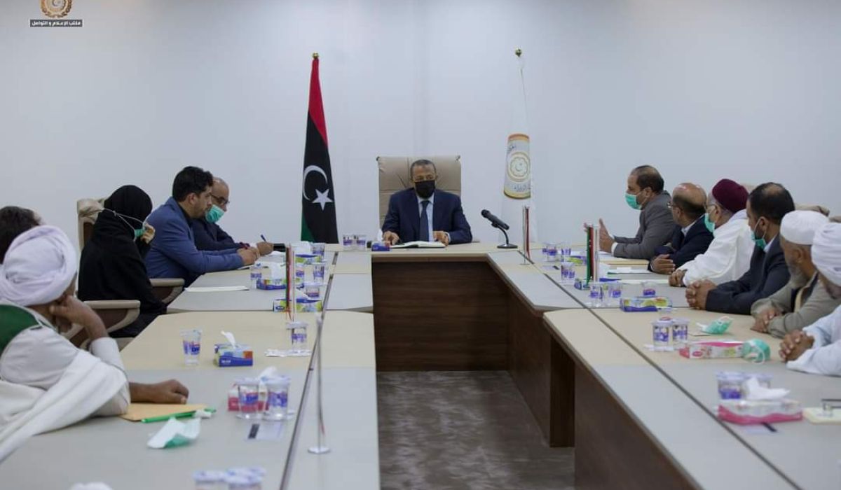 الثني يبحث احتياجات بلدية خليج السدرة