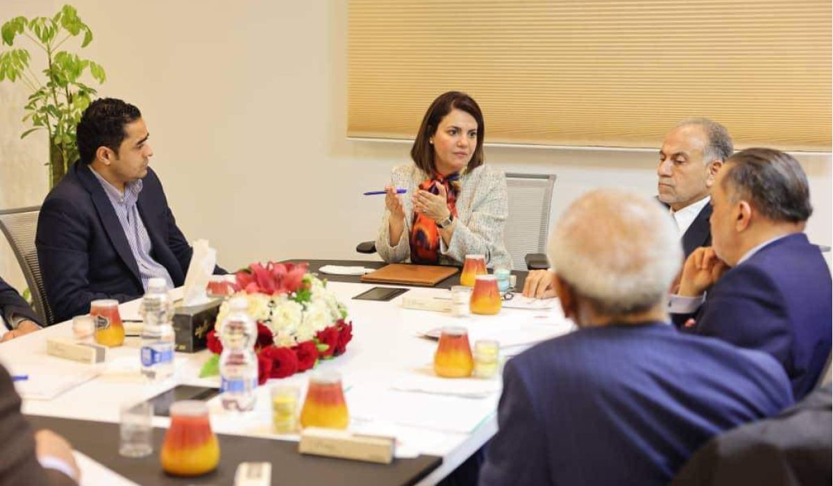 "المنقوش" تبحث تطوير آلية عملية للتعاون بين الوزارة وأداء السفارات بالخارج