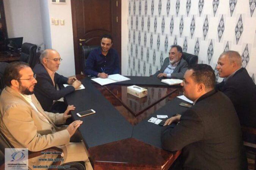 بلدية بنغازي تستقبل أعضاء بعثة الأمم المتحدة في ليبيا وتستلم بعض المعدات الطبية والمواد المنزلية