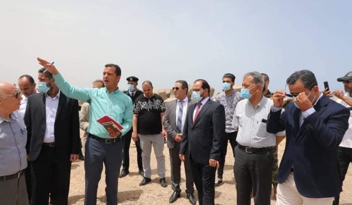 وزير الثروة البحرية يزور عدداً من المرافق التابعة للوزارة بمنطقة تاجوراء