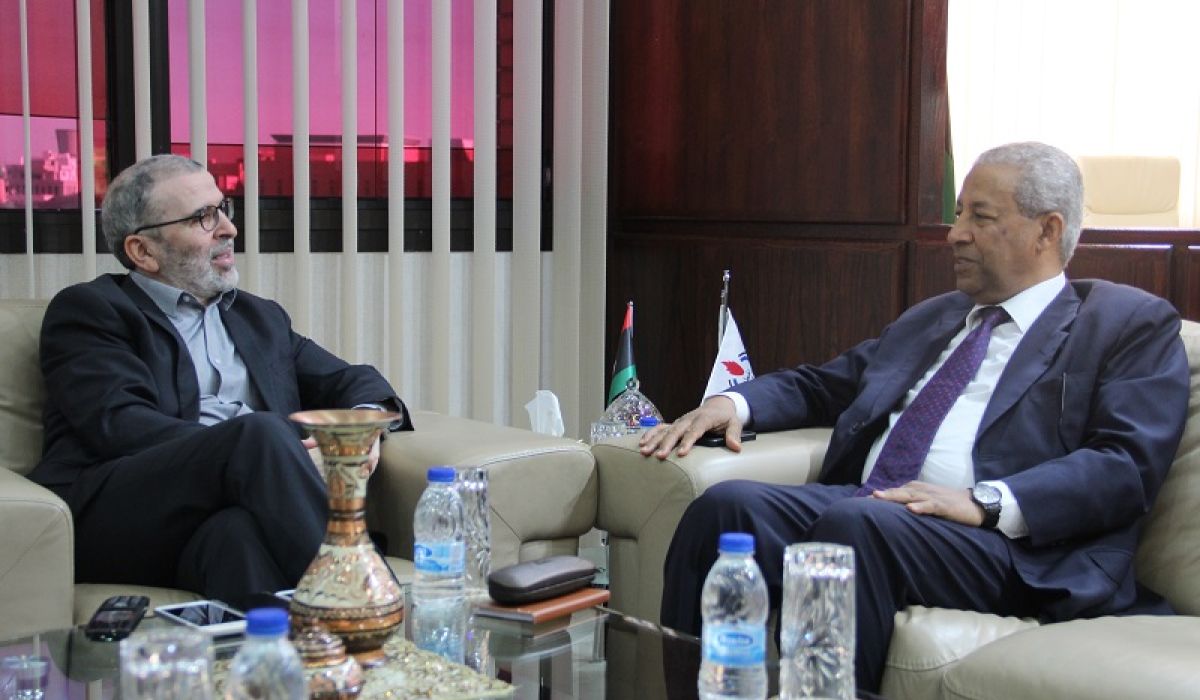 صنع الله يناقش مع وزير الحكم المحلي برامج التنمية المكانية المستدامة التي تدعمها المؤسسة الوطنية للنفط