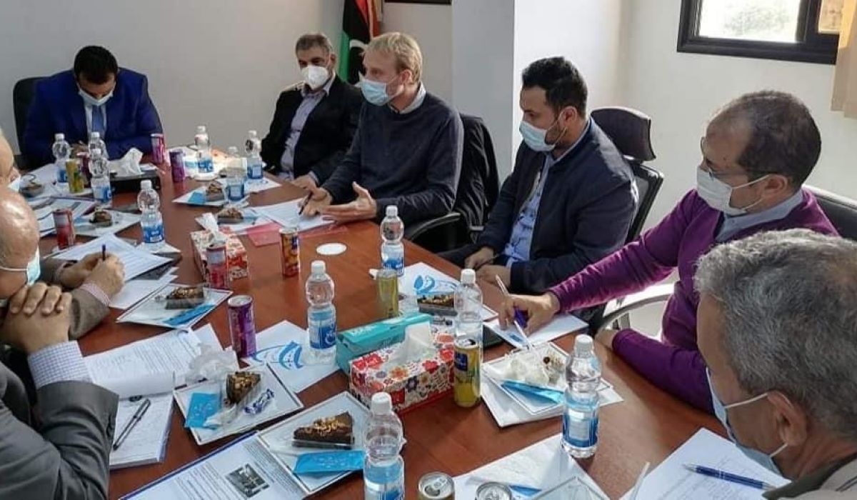 هيئة الموارد المائية تلتقي بوفد من المنظمة الدولية للصليب الأحمر