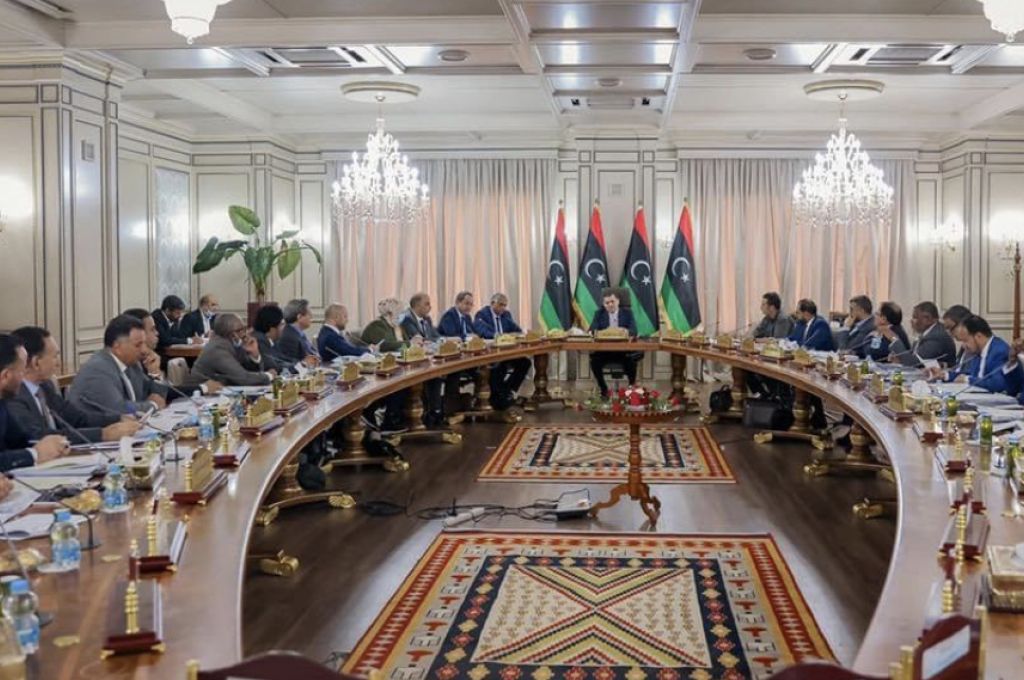 مؤسسة النفط تصدر بياناً بشأن تأخر الحكومة في اعتماد قرار زيادة المرتبات الأساسية للعاملين بالقطاع بنسبة 67 %