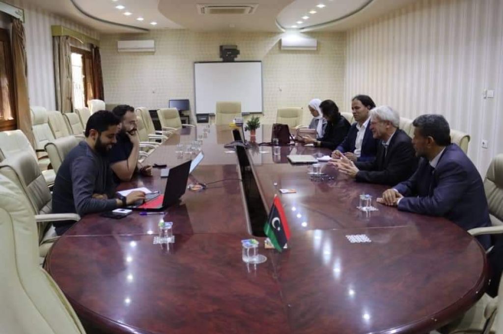 خاص.. فريق السيولة يفصح لصدى عن وصول الشحنة العاشرة إلى مطار بنينا بنغازي بقيمة 60 مليون