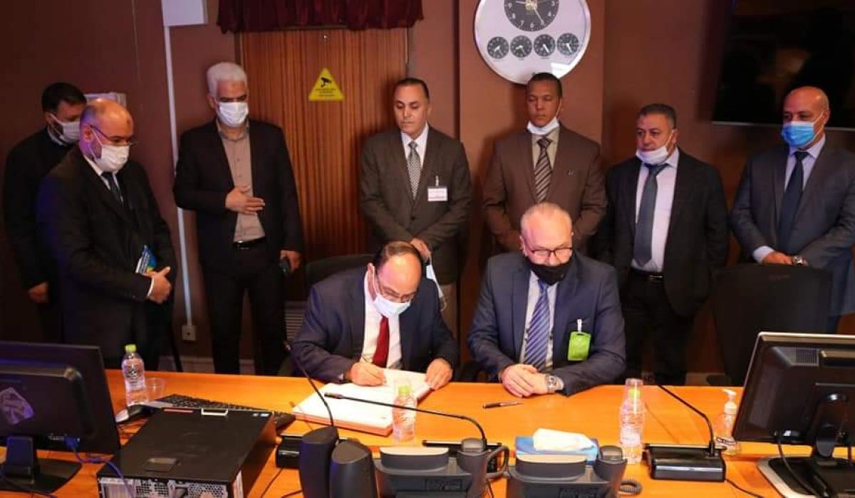 مراسم توقيع عقد توفير خدمات تشغيل وصيانة مرافق ميناء مليته البحرية