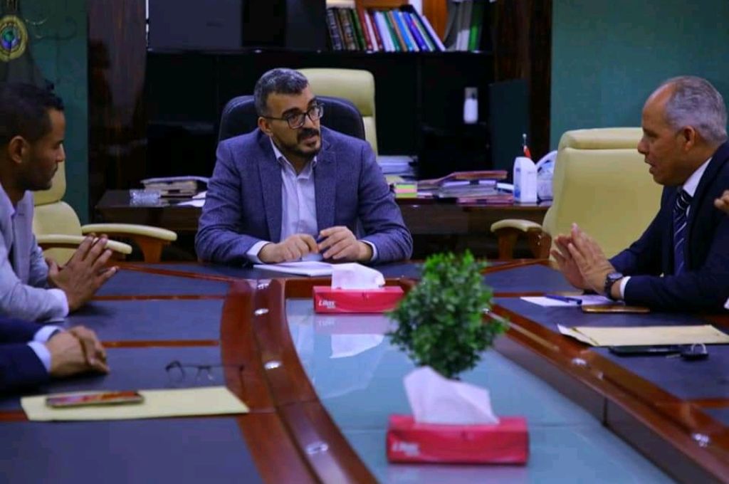 إحباط عملية لتهريب شحنات من الأدوية ومستحضرات التجميل والتبغ عبر بوابة جنوبي مدينة البيضاء