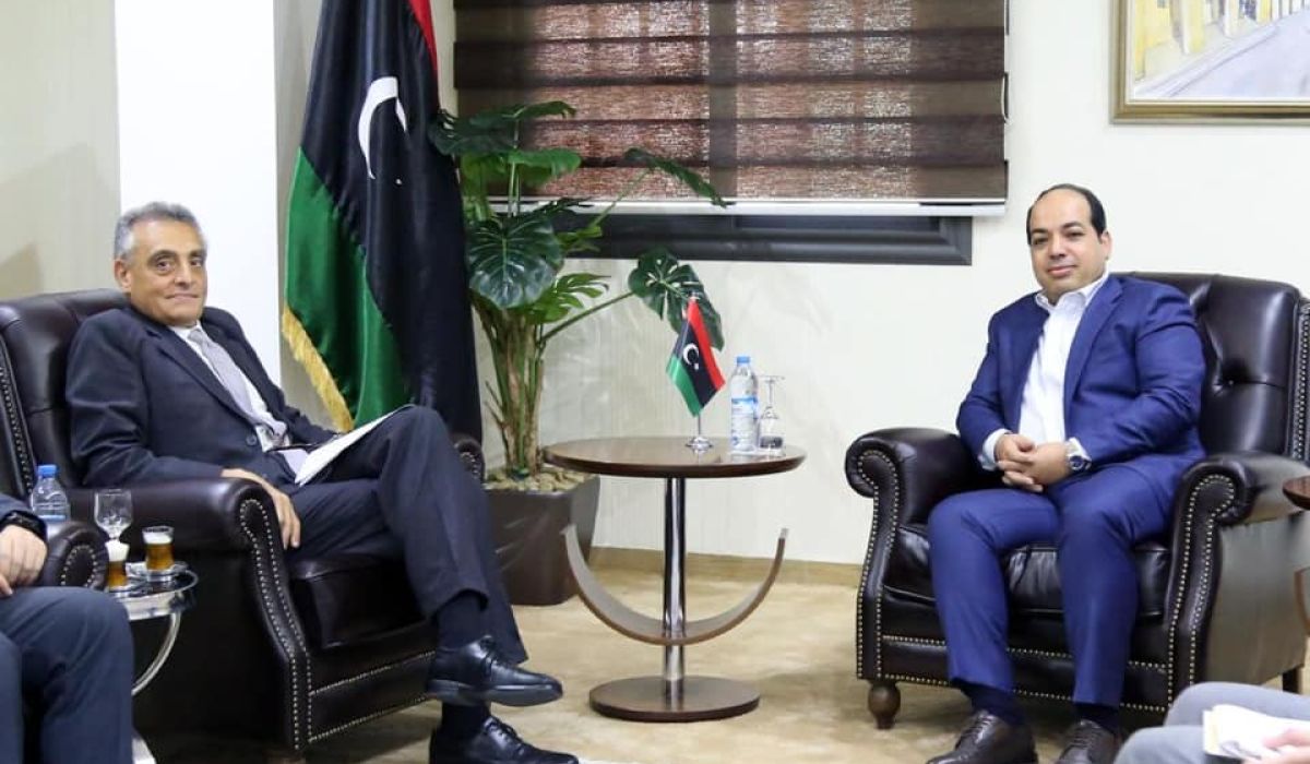 معيتيق يلتقى السفير الإيطالي لبحث مجالات التعاون الاقتصادي والأمني