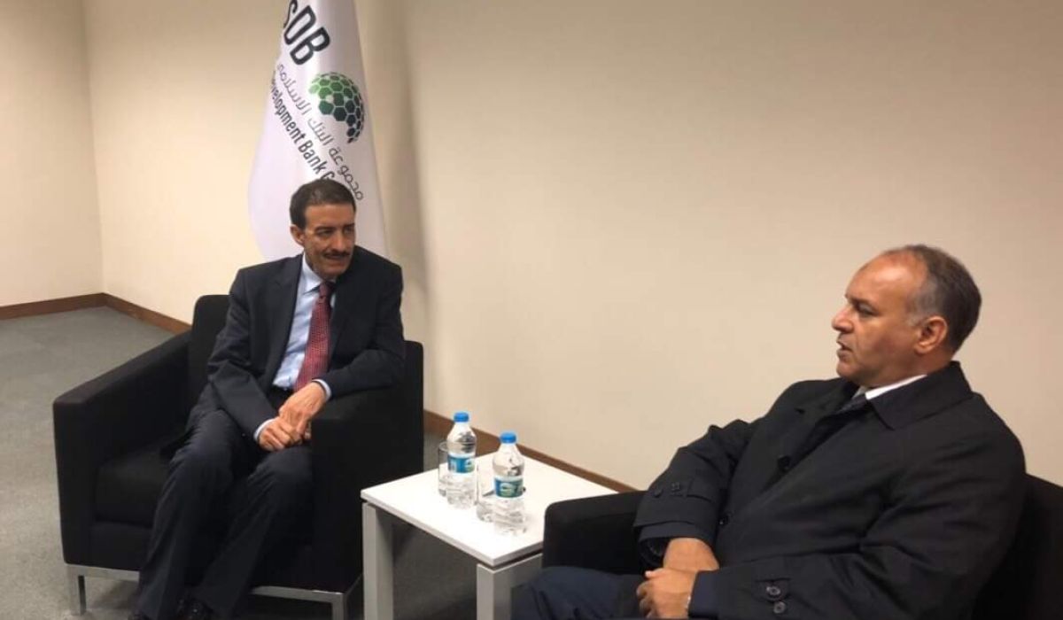في اطار برنامج الاصلاح الاقتصادي العيساوي يجتمع مع مدير البنك الاسلامي للتنمية 