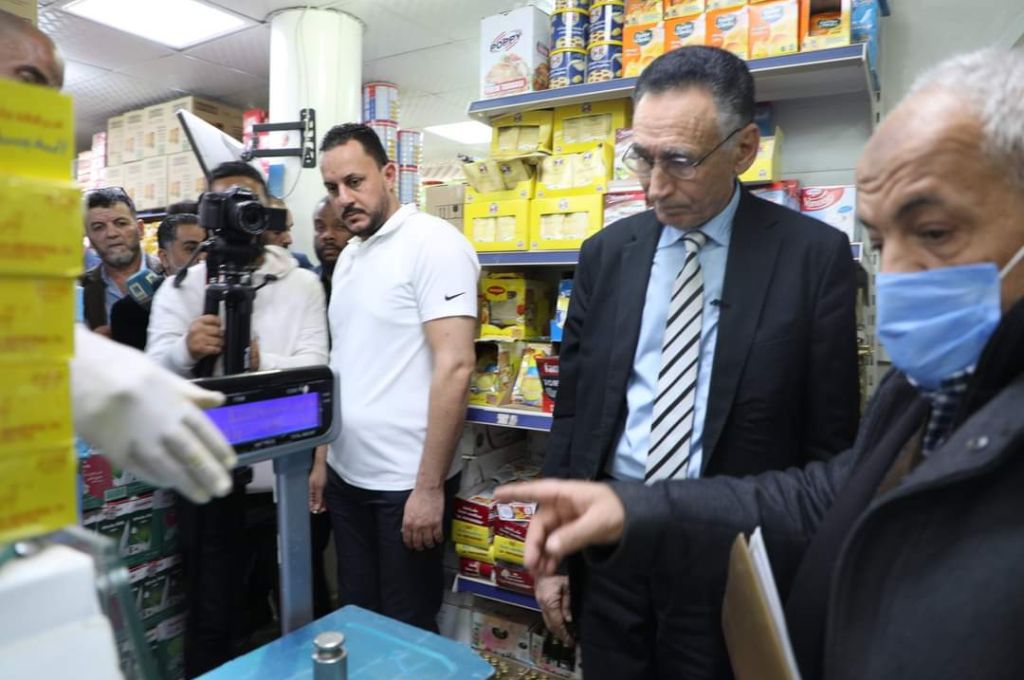 المكلف بمهام القائم بالأعمال بالسفارة الليبية بروما يعقد اجتماعاً هاماً حيال عدة مواضيع