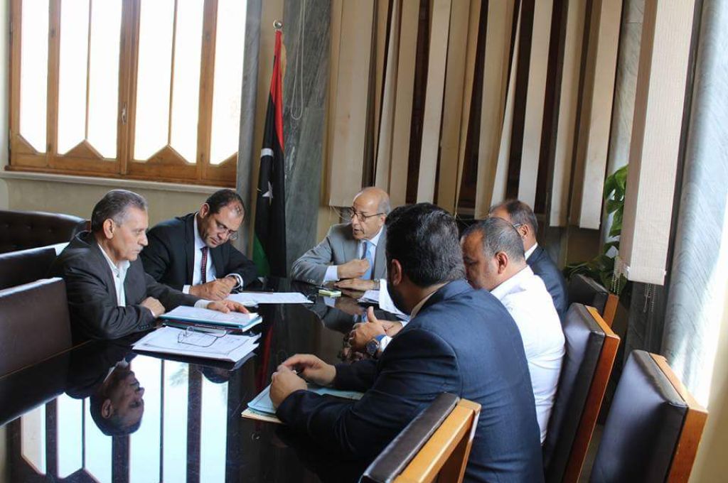 وزير التعليم يجتمع مع الصديق الكبير محافظ مصرف ليبيا المركزي
