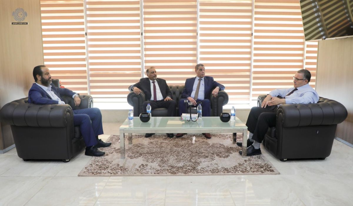 نائبي الحكومة الليبية يؤكدان على دعمهم لمحافظ مصرف ليبيا المركزي بالمنطقة الشرقية