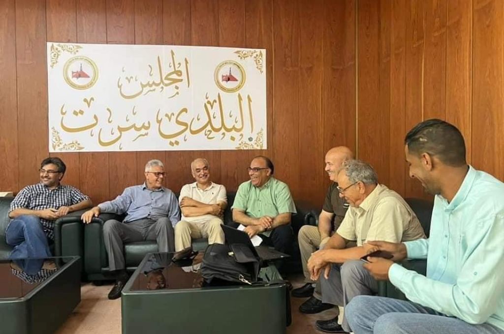 وزارة الصحة تستلم المخصصات المالية لمكافآت الأطقم الطبية والطبية المساعدة