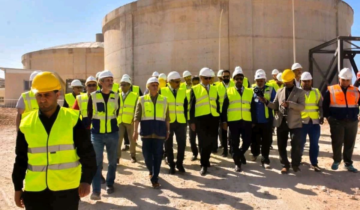 وزير الكهرباء والطاقات المتجددة بالحكومة الليبية يؤكد على ضرورة توفير جميع الإمكانيات للموظفين بمحطة طبرق الغازية