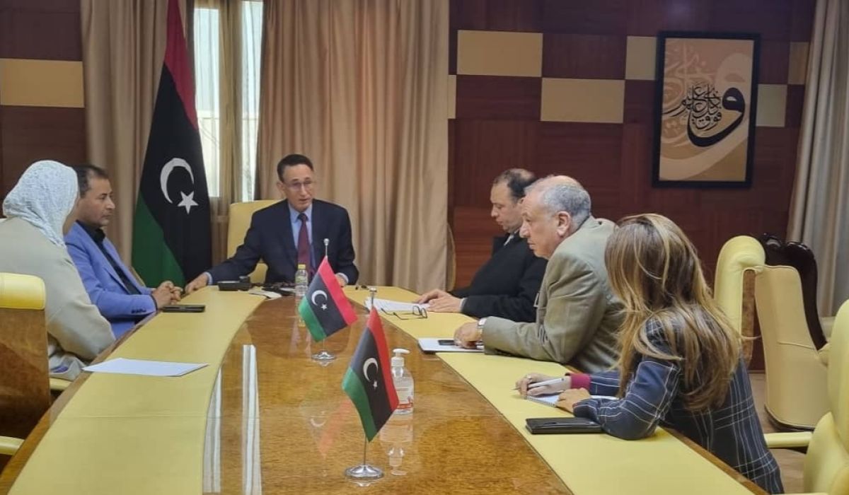 خاص.. "الحويج" يبحث مع مسؤولي ديوان الحبوب كيفية تخصيص ميزانية للديوان .. تابع التفاصيل