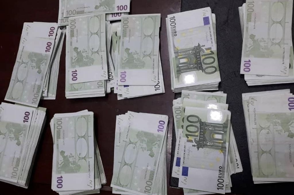 الجوف للتقنية النفطية تعقد اجتماعاً مع شركة ISC PETRO الروسية لبحث ملفات التعاون المشترك