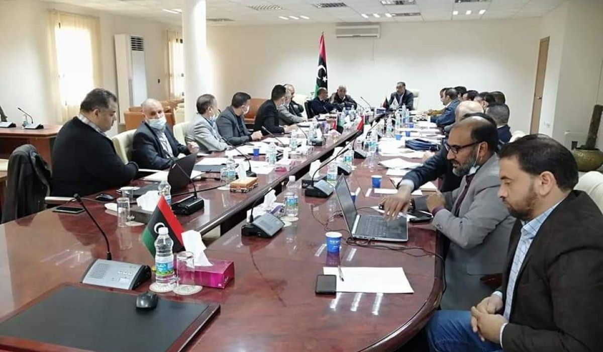 العامة للكهرباء تجتمع لمناقشة جملة من المواضيع