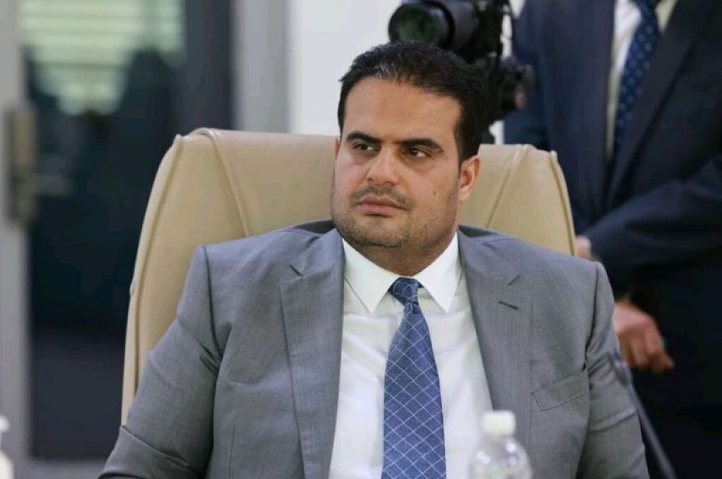 الشروع في تسليم الدفعة الأولى من منحة دعم الزواج بمدينة طبرق
