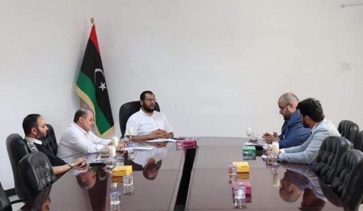 "مبادرة المناطق الصناعية لدعم المشاريع الصغرى والمتوسطة".. أبرز ما نوقش باجتماع لجنة التحول الصناعي
