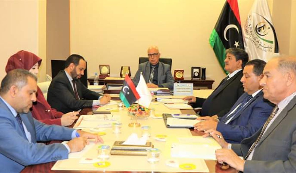 الرقابة الإدارية تستعرض أهم آليات دخول البضائع المستوردة عبر منفذ رأس اجدير
