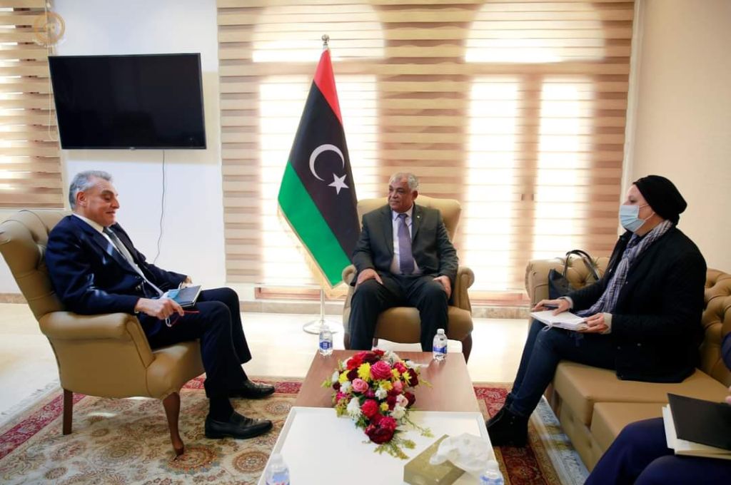 الدبيبة يزور وازن ويلتقي عميد البلدية وعدد من أهالي المنطقة