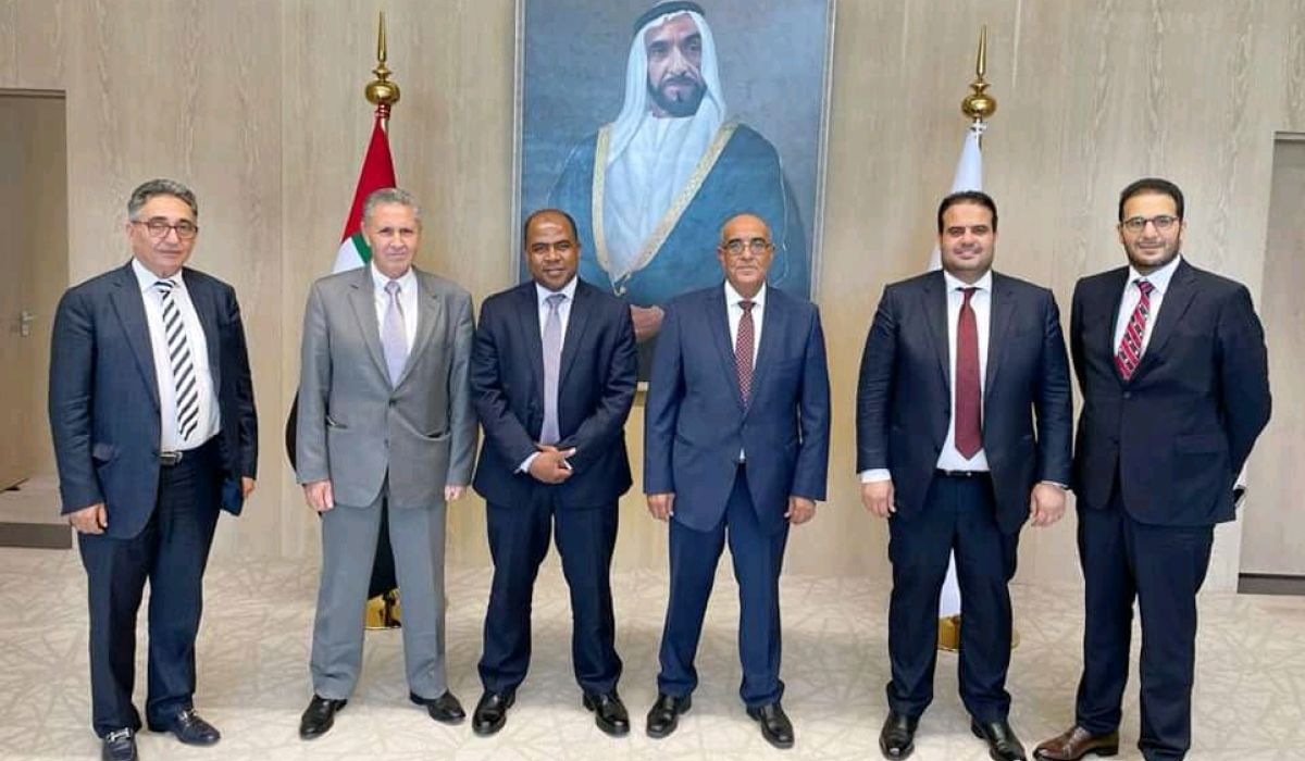 خلال زيارته لدولة الإمارات.. العبار يجتمع مدراء شركتي "ادنوك" "والمبادلة" لفتح أفاق التعاون بين البلدين