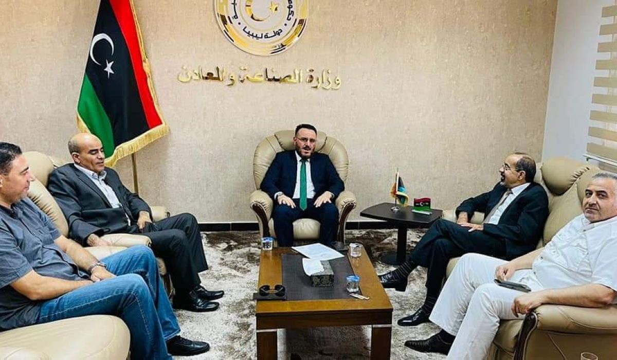 أبوهيسة يبحث آليات التعاون مع جهاز التصنيع الحربي وآخر مستجدات معرض "صنع في ليبيا"