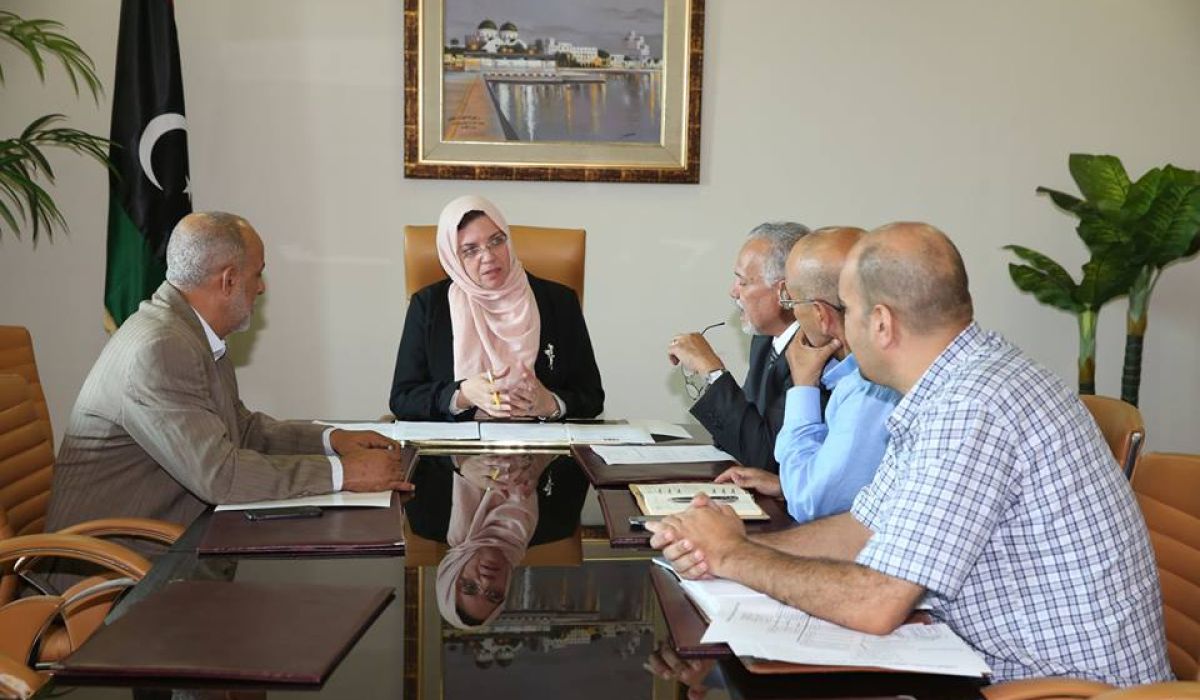 بن يونس تناقش الهيكل التنظيمي لهيئة النهوض بالصناعة الوطنية مع القائمين عليها