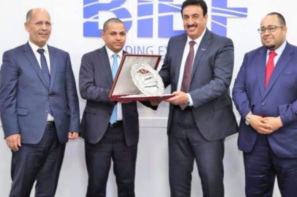 عميد بلدية غات يكلف مهندسين لإعداد دراسة حول الطرق الرئيسية بالبلدية
