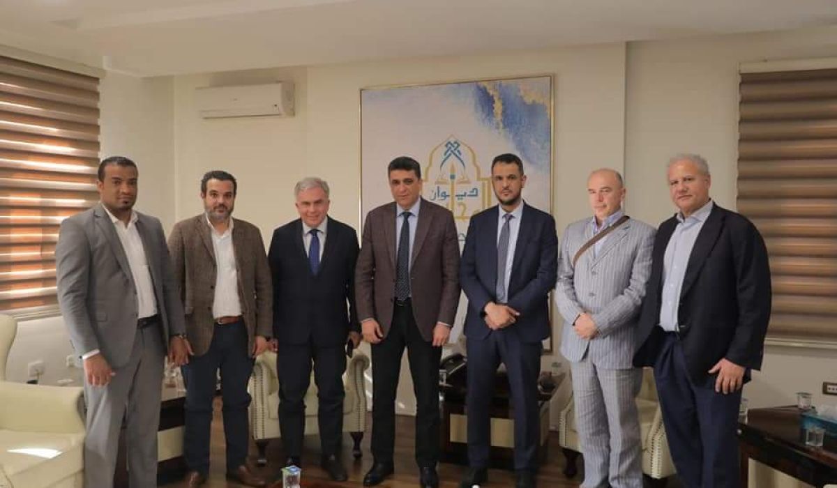 "شكشك" يؤكد على أهمية تطوير برنامج توطين العلاج بالداخل