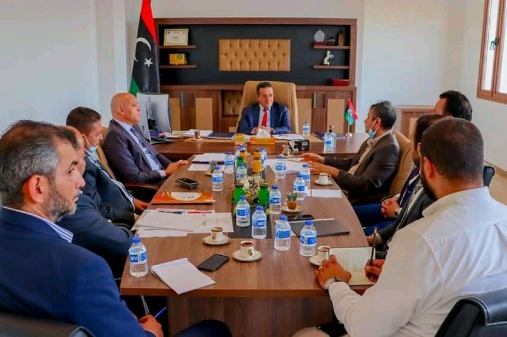 وزير الدولة لشؤون الاقتصادية يناقش دور مجلس التطوير الاقتصادي ومساهمته في رسم السياسات الاقتصادية