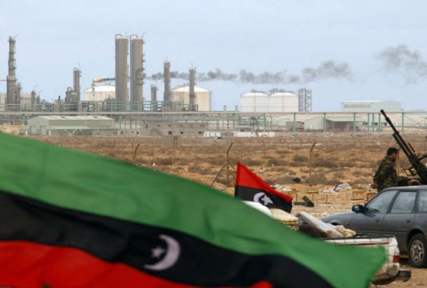 موقع بريطاني: عدم الاستقرار السياسي في ليبيا سيؤدي إلى زيادة كبيرة في الدين العام ومن الموقع أن ينخفض الطلب على النفط الليبي