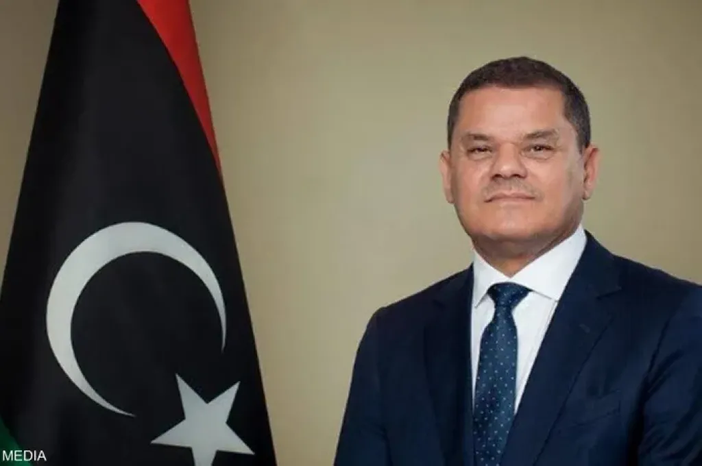 "أبوجناح" يقوم بتوقيع الدفعة الثانية من قرارات تسوية الدرجات الوظيفية للعناصر الطبية والطبية المساعدة