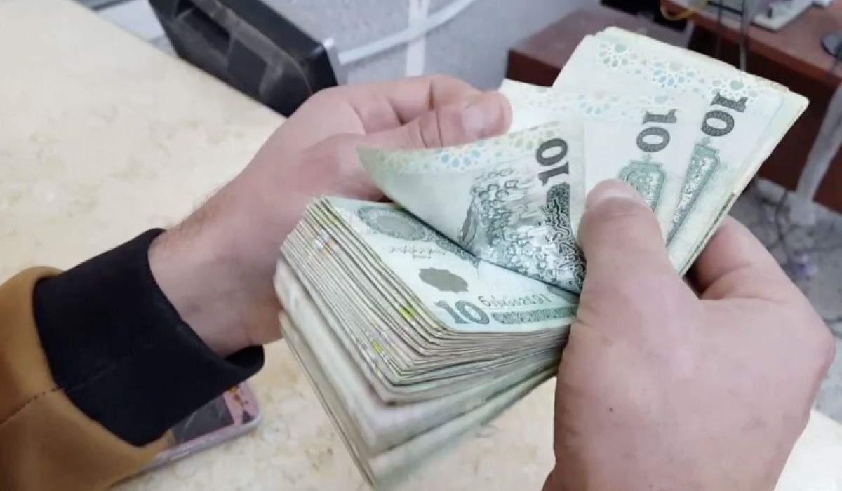 خاص.. مع التفاصيل: رئيس الفريق الإعلامي بالمالية يكشف أسباب تأخر صرف منحة الزوجة والبنات