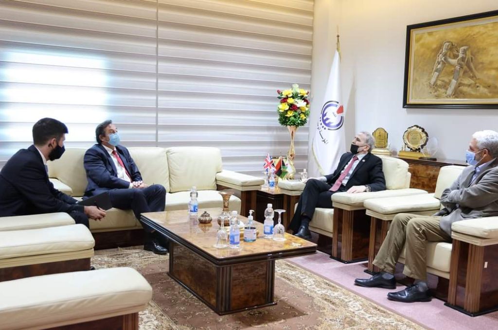 تقرير الديوان: السراج يصرف معاملات مالية نحو 1.127 مليون لتوفير وجبات عشاء لأفراد الحراسة .. وتذاكر بمليون لمستشاره