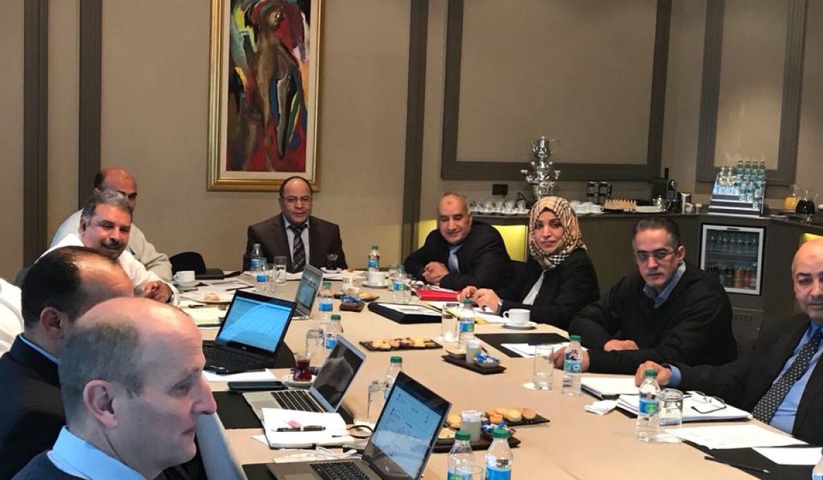 الخليج العربي تبحث سبل تنفيذ مشاريع الطاقة في بعض الحقول النفطية