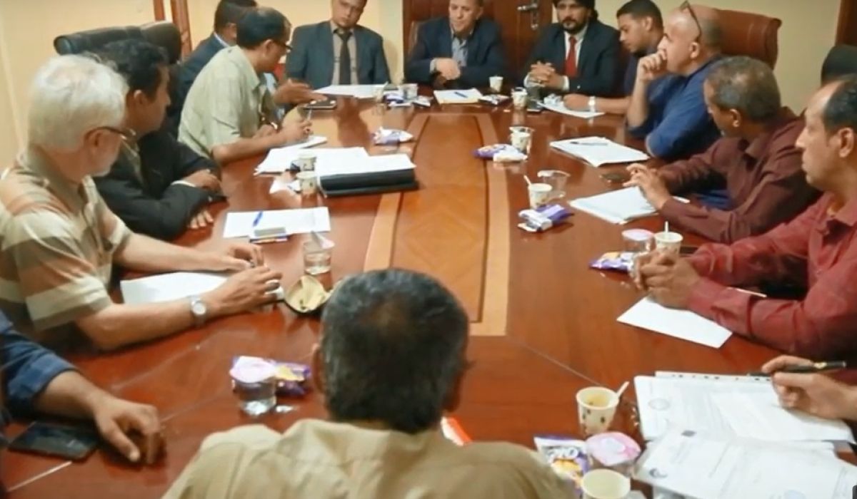 نواب مدينة طبرق يناقشون مع الحكومة المؤقتة أزمة المياه بالمدينة