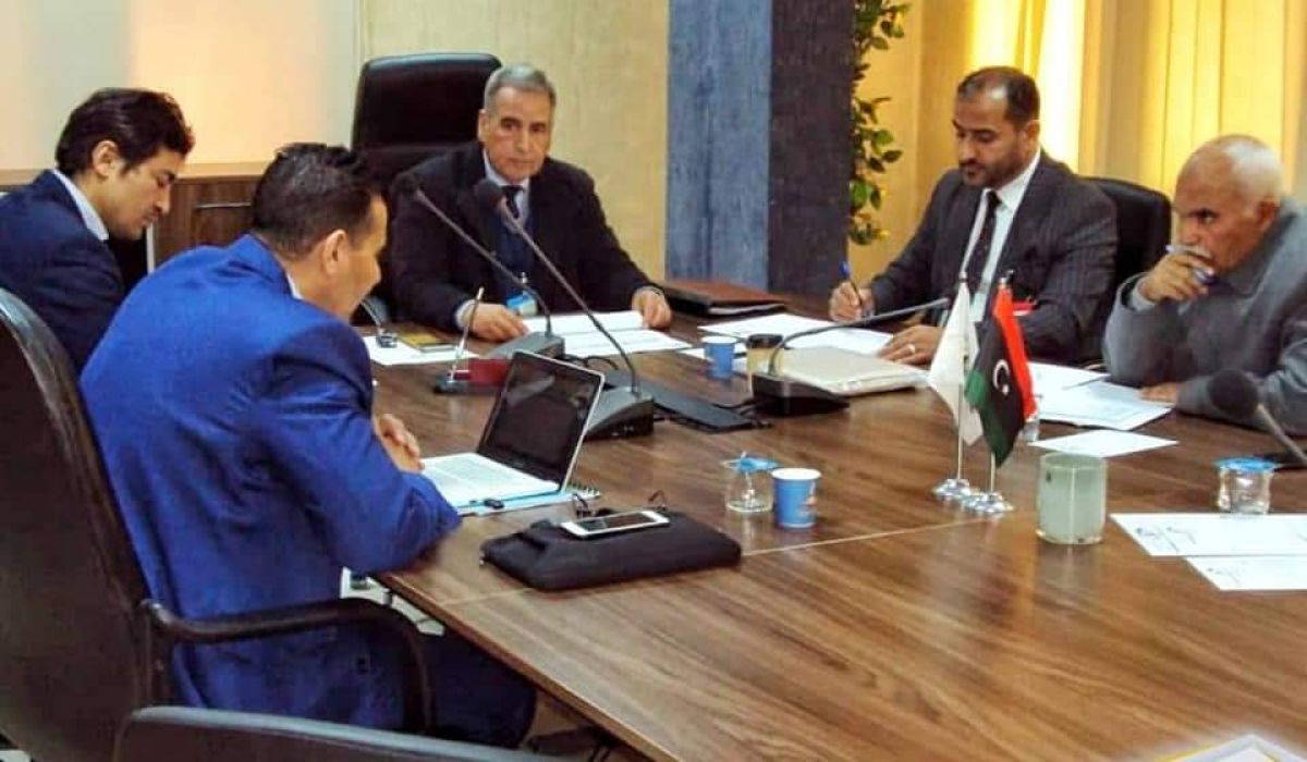 اللجنة المتابعة تجتمع مع هيئة الرقابة الإدارية