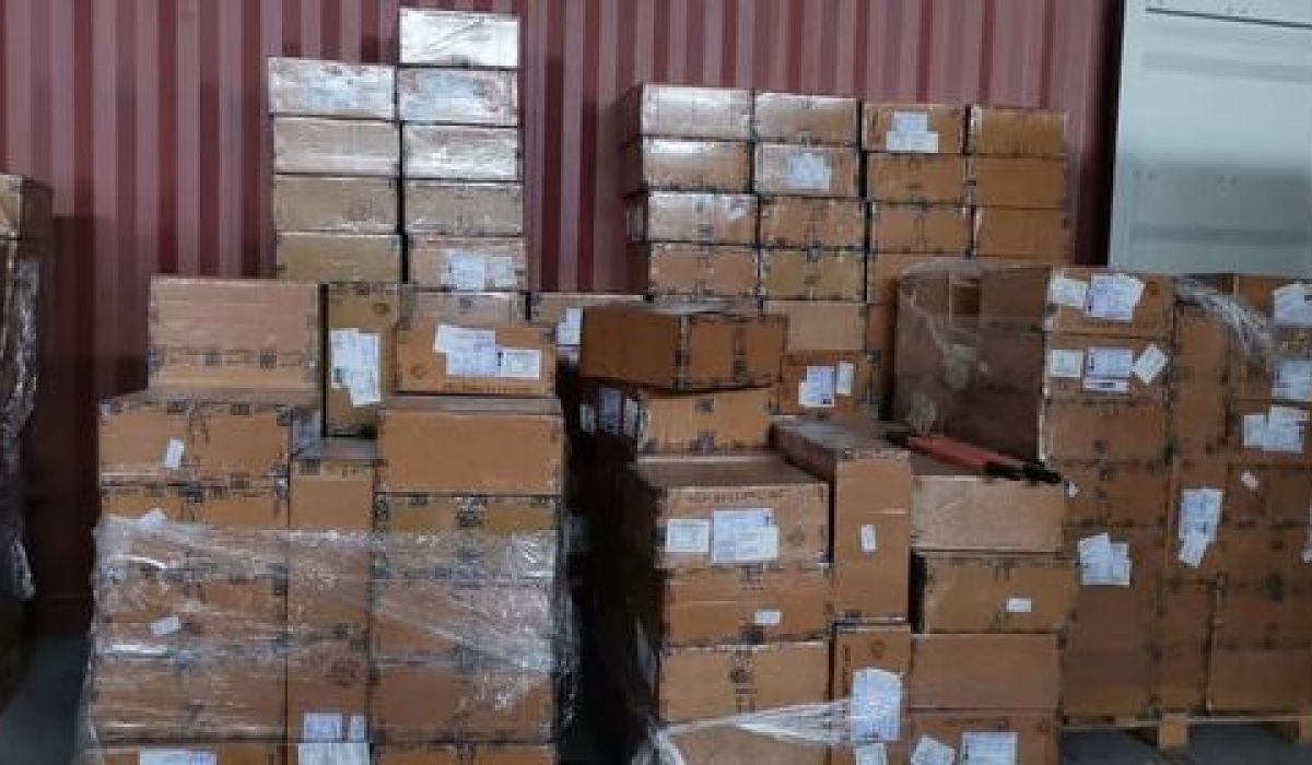 مركز جمارك ميناء بنغازي يقوم بضبط حاويتين من الحبوب المخدرة