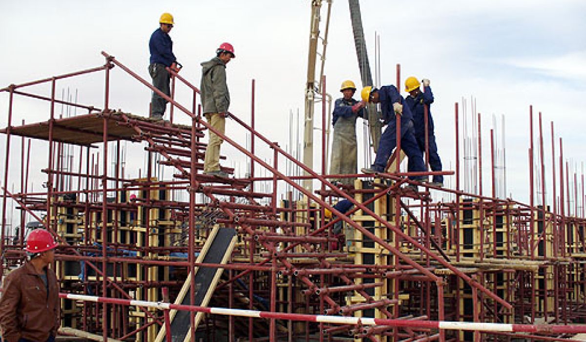 مستثمرون من الإمارات العربية يقدمون المساعدة في إعادة إعمار ليبيا والعراق واليمن وسوريا