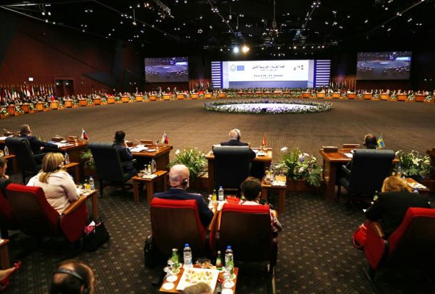 المسلاتي يكتب لصدى مقالاً بعنوان "العلاقة بين المصرف و عملائه" الجزء الأول"